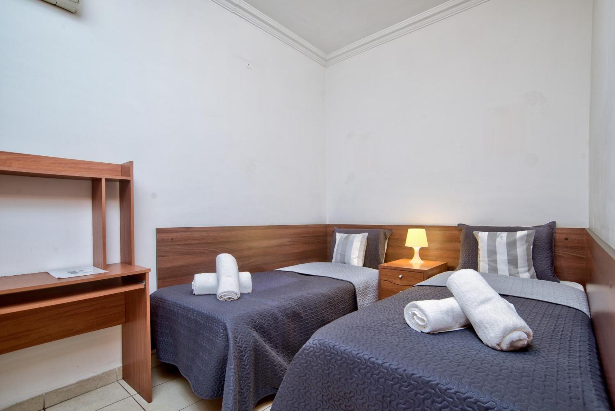 Morina Court - Seaview And Penthouse In St Julians By Shortletsmalta Apartament *