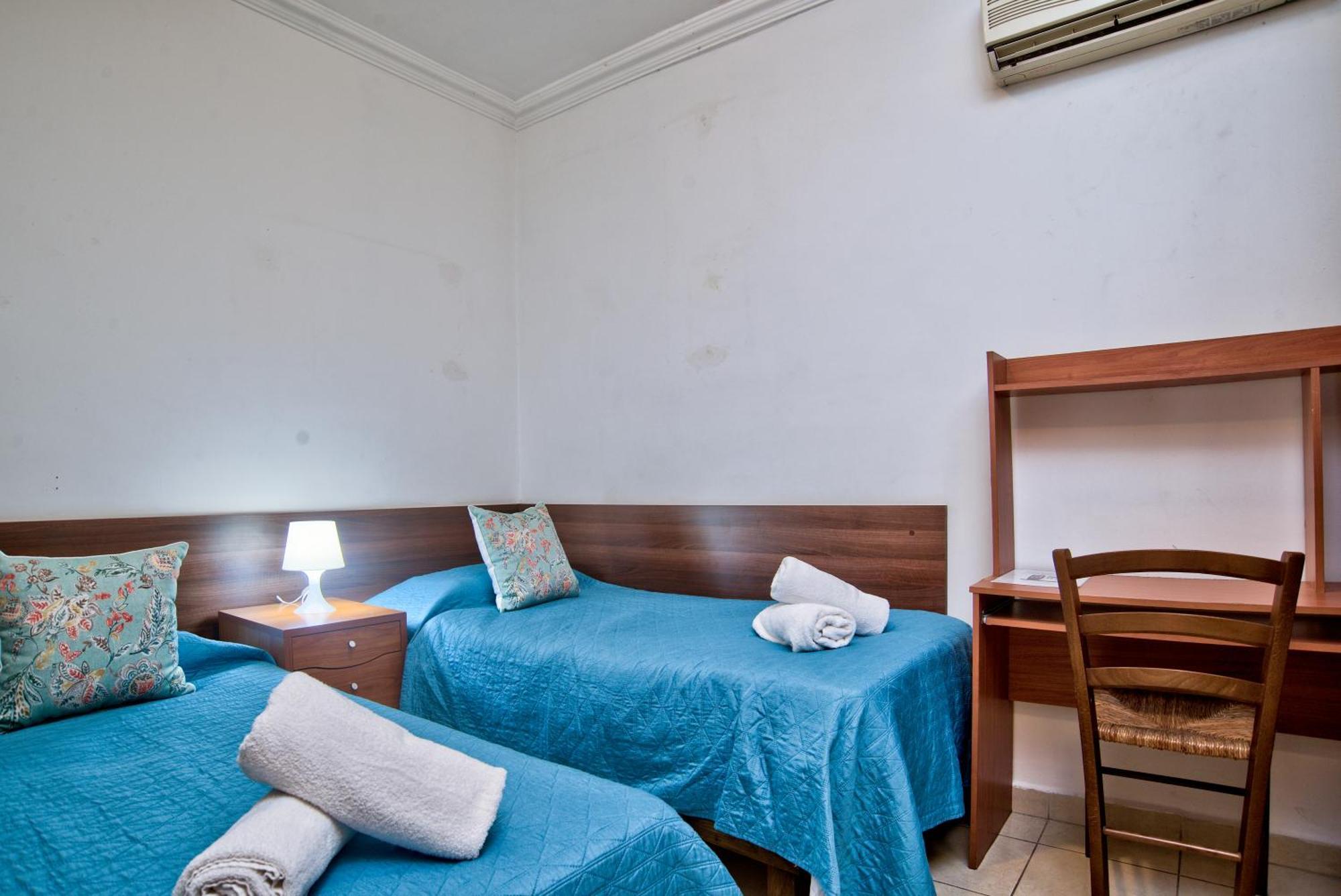 Morina Court - Seaview And Penthouse In St Julians By Shortletsmalta